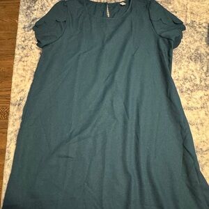 Elegant Teal Women's Dress with Scalloped Detailing